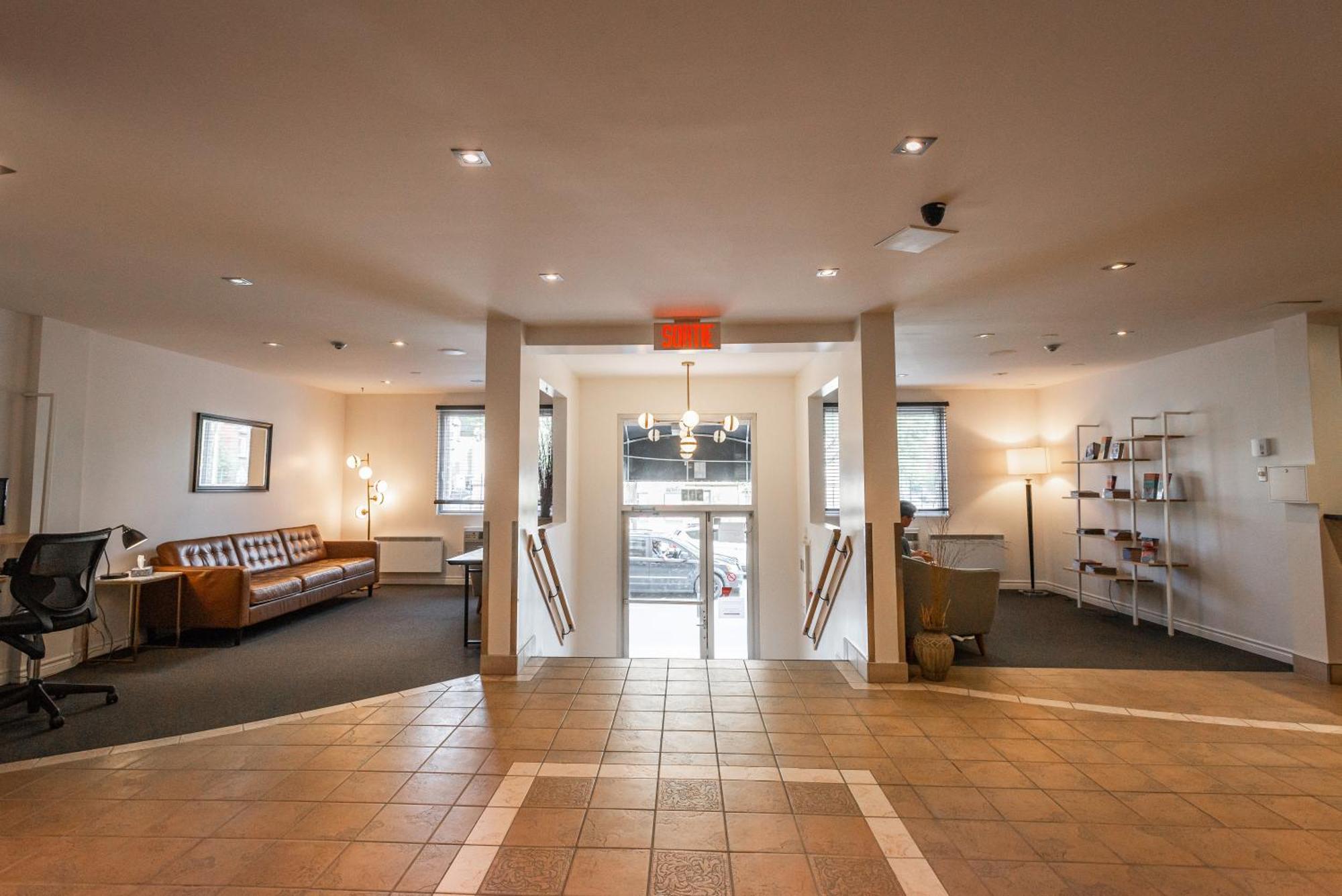Hotel Le Roberval Montréal Dış mekan fotoğraf
